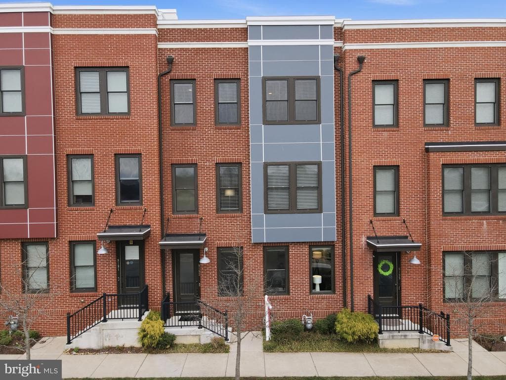 9193 Central Green Street photo 1