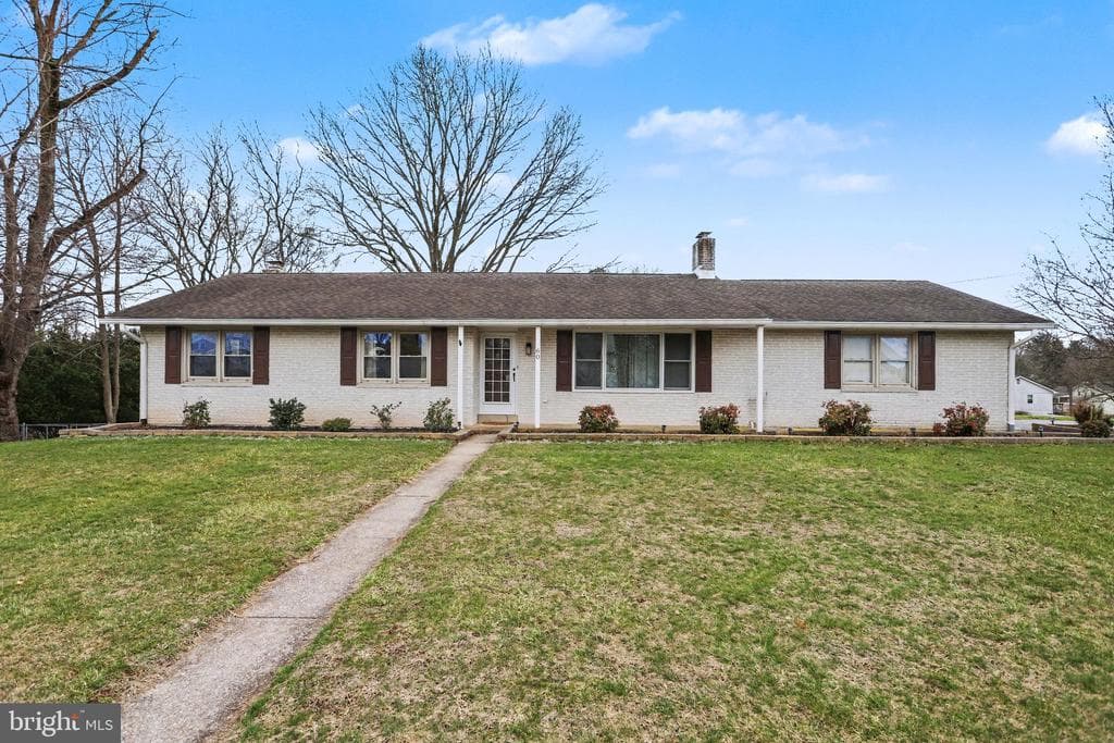60 Fairway Drive photo 1