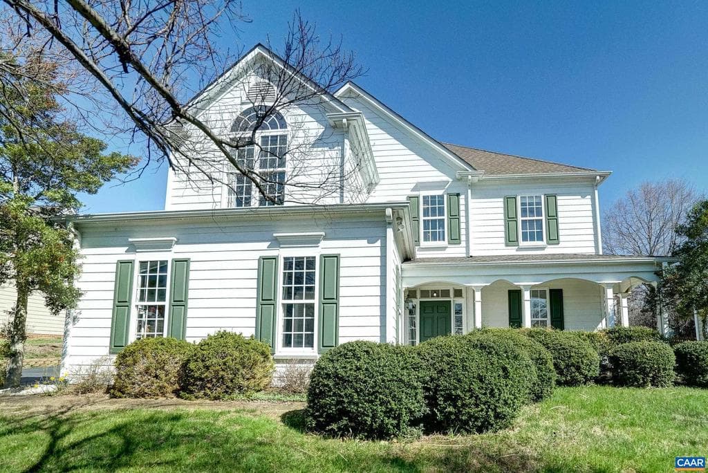145 Grayrock Dr photo 1
