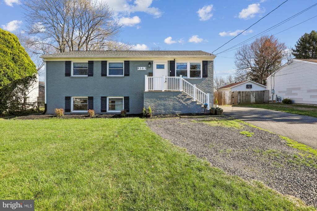 9505 Spotsylvania Street photo 1