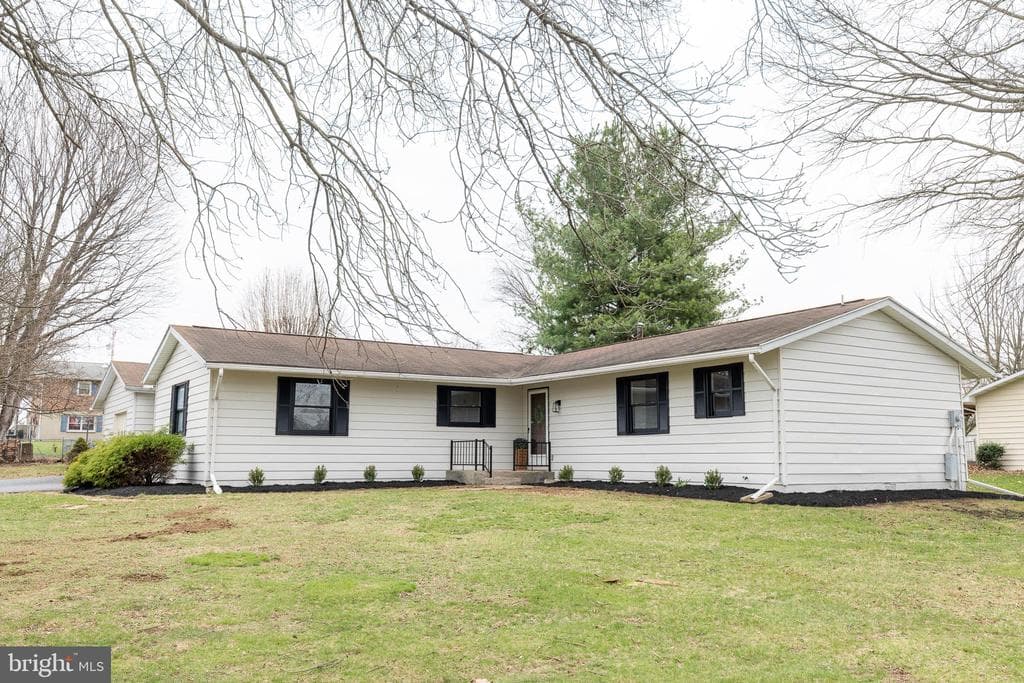 1286 Fox Den Drive photo 1