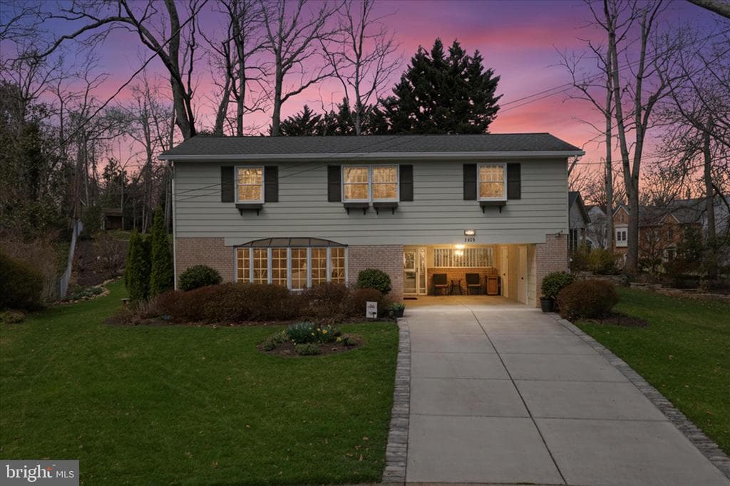 3420 Beauford Circle photo 1