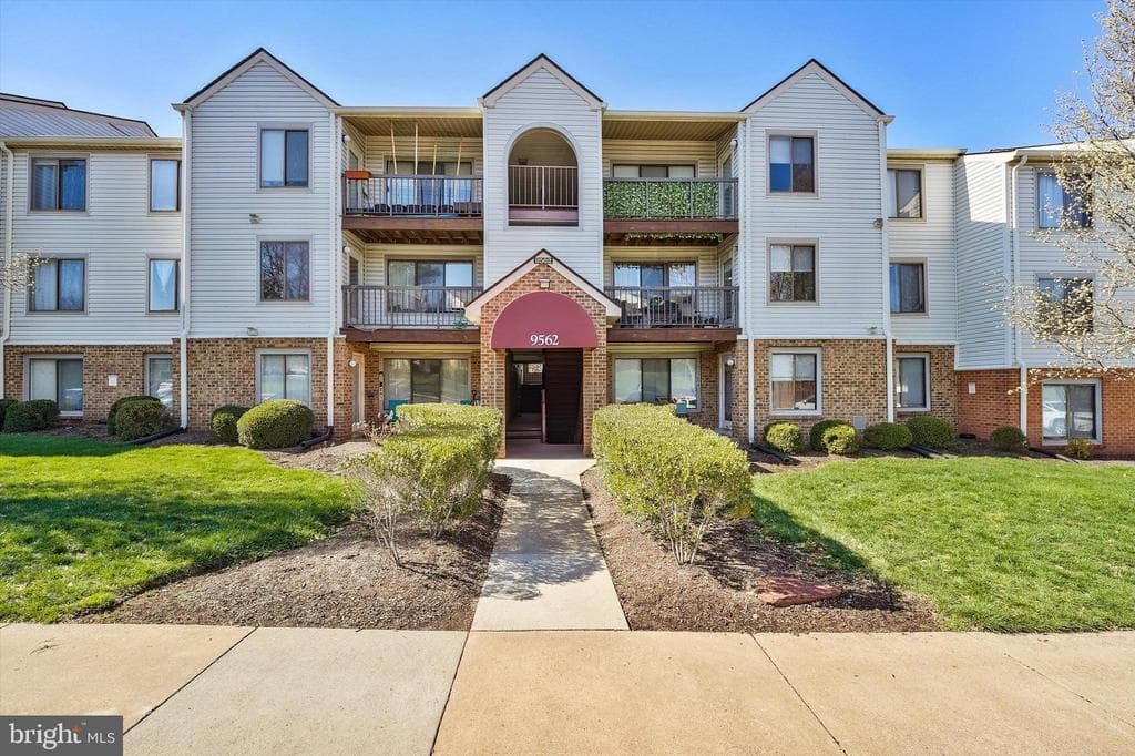 9562 Cannoneer Court #203 photo 1