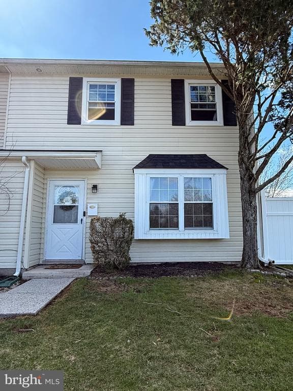 111 Reliance Circle photo 1