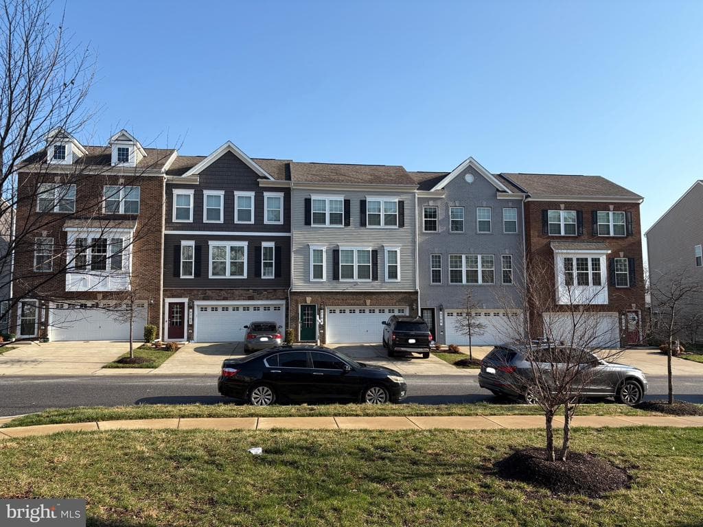 9704 Glassy Creek Way photo 1