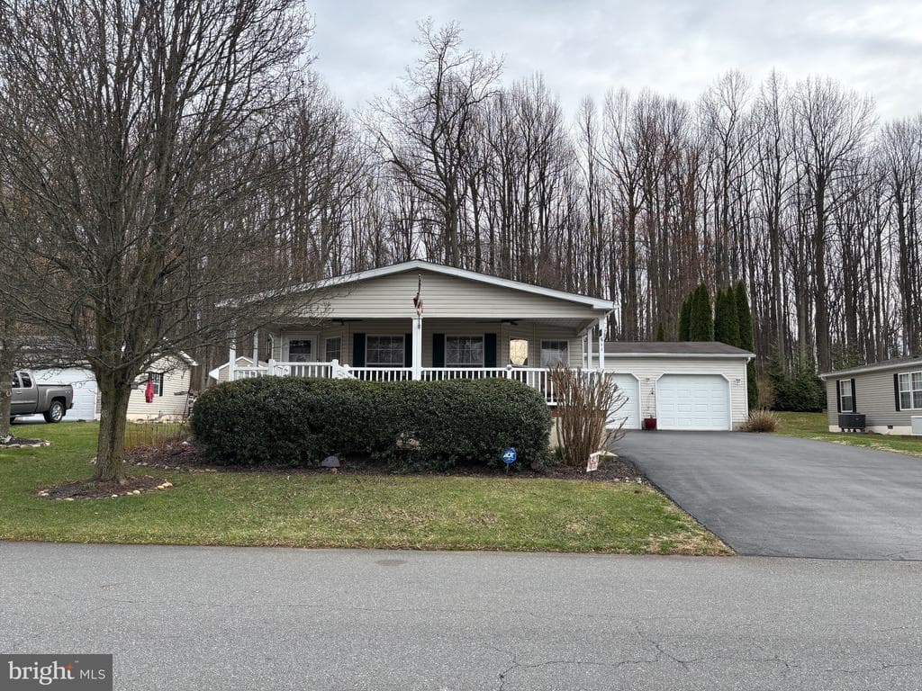611 Farmland Way photo 1