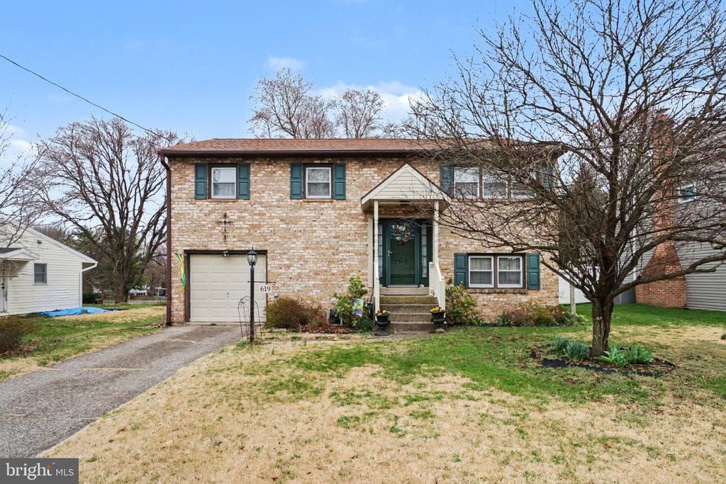 619 Charles Road photo 1