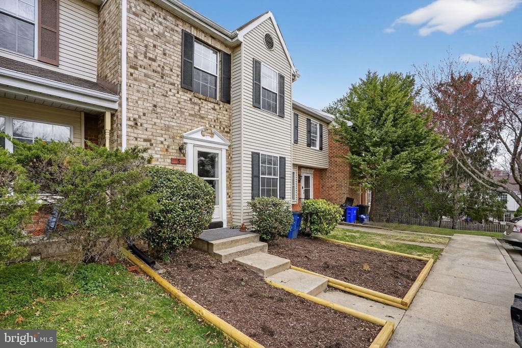 5 Crystal Rock Court photo 1