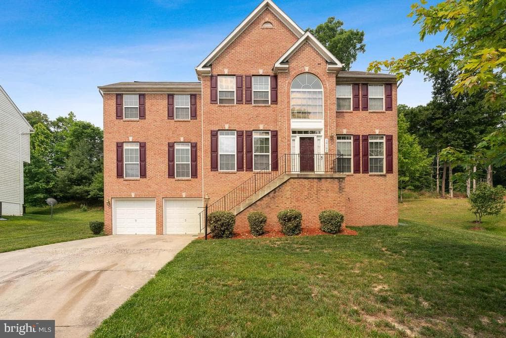 10103 Rolling Green Way photo 1