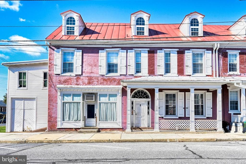 308 N Main Street photo 1