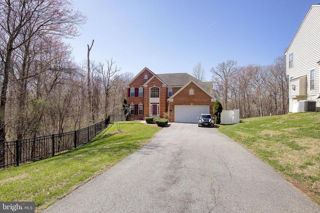 5714 Edge Avenue photo 1