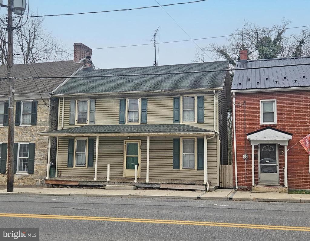 122 N Main Street photo 1
