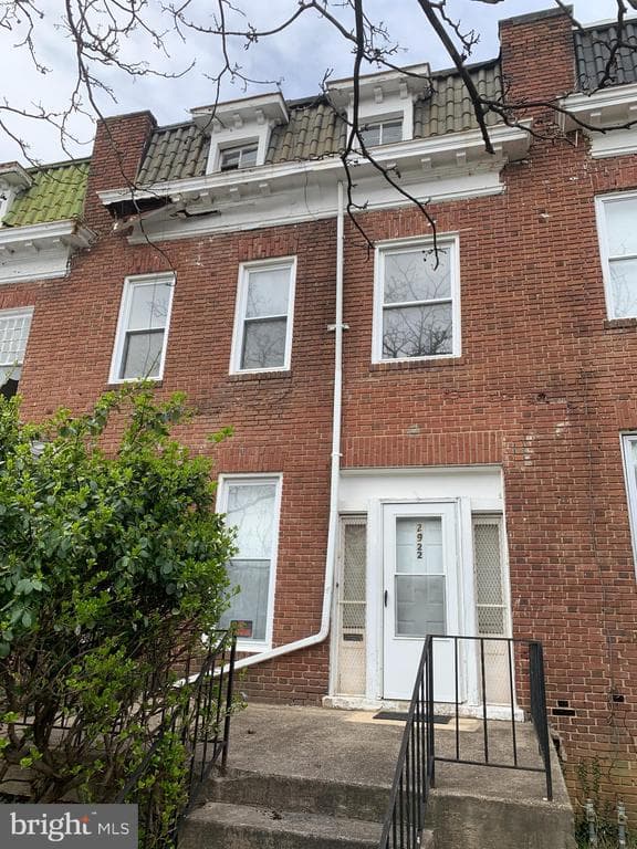 2922 Ulman Avenue photo 1