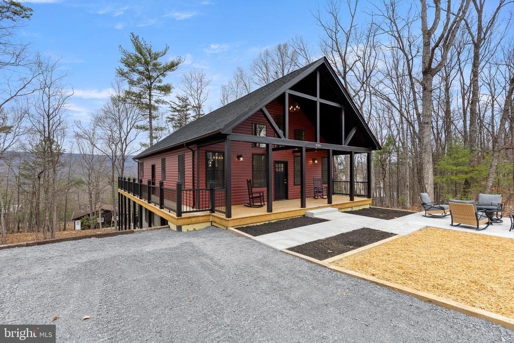8399 Supinlick Ridge photo 1