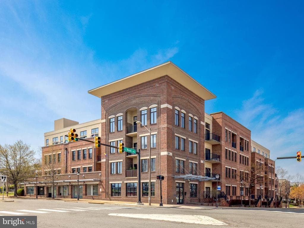 181 E Reed Avenue #103 photo 1