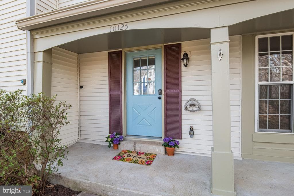 10125 Sassafras Woods Court photo 1