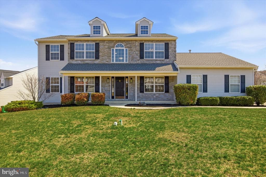 1512 Aspen Drive photo 1