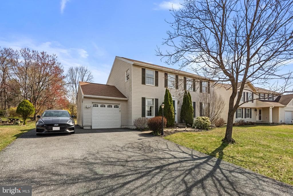 8745 Cardinal Forest Circle photo 1