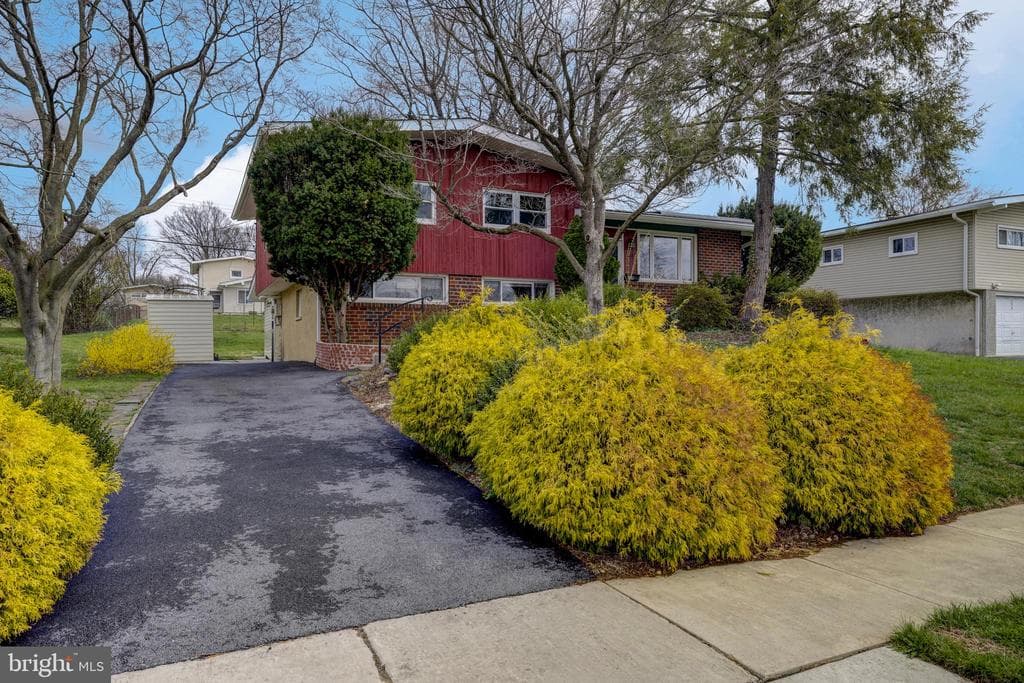 108 Boulder Road photo 1