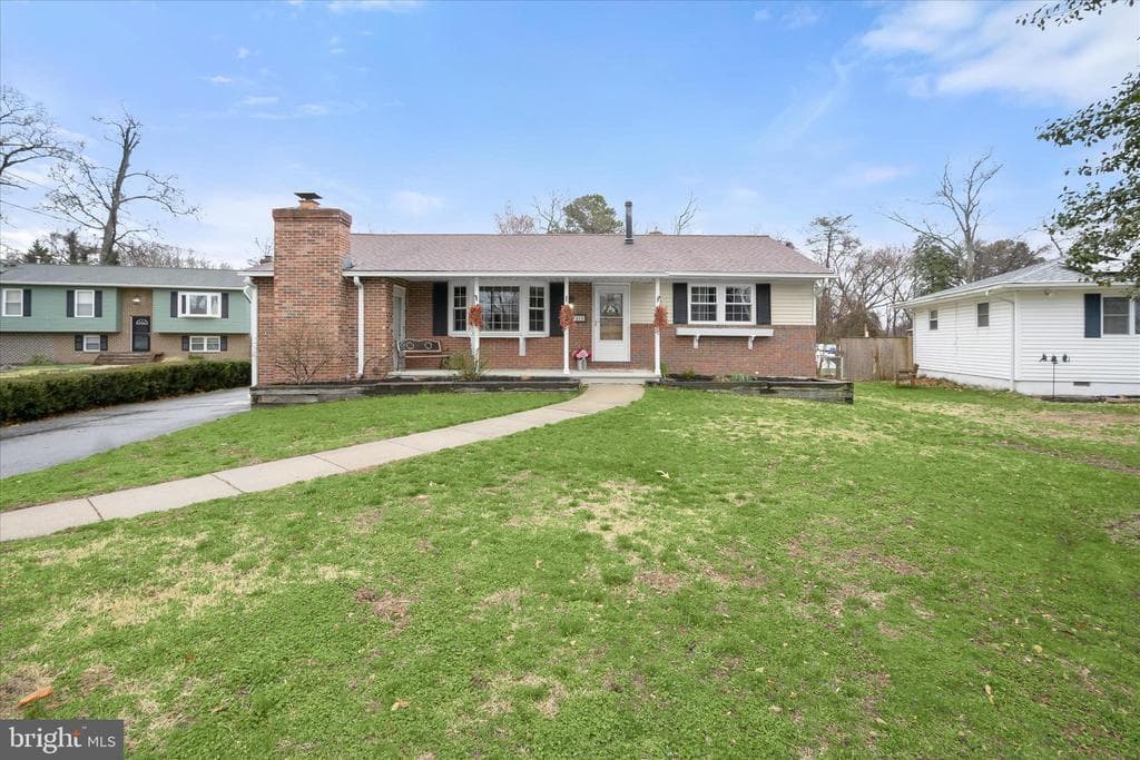 7905 E Riverside Drive photo 1