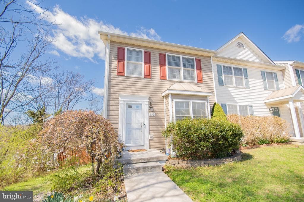 132 Seabreeze Lane photo 1