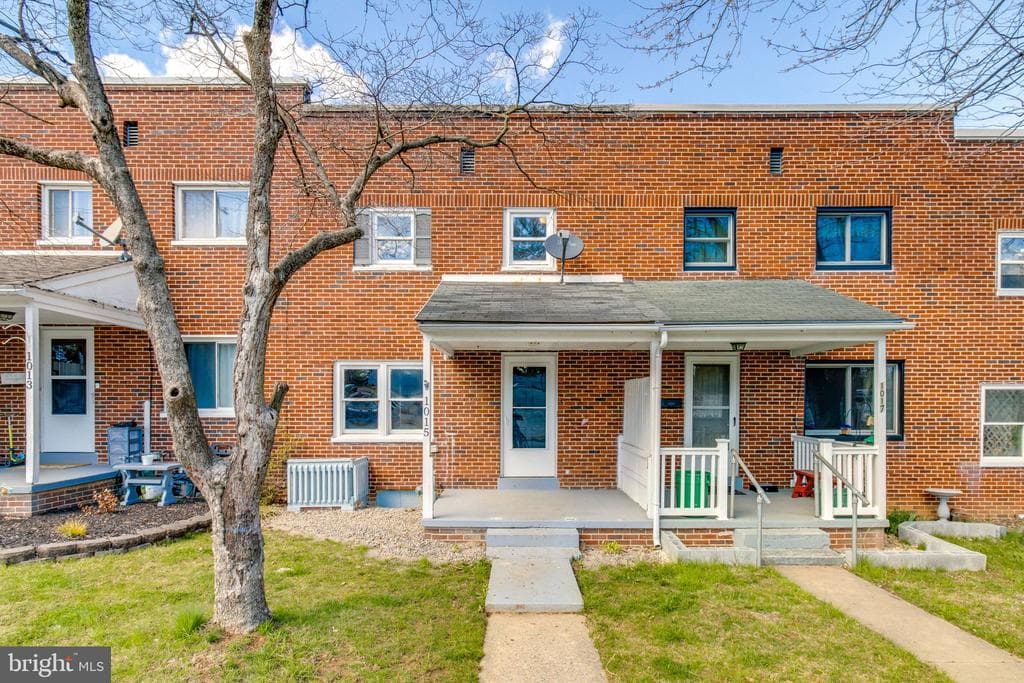 1015 Clark Street photo 1