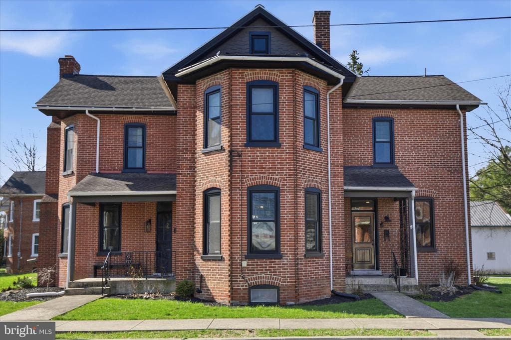 5890 Main Street photo 1