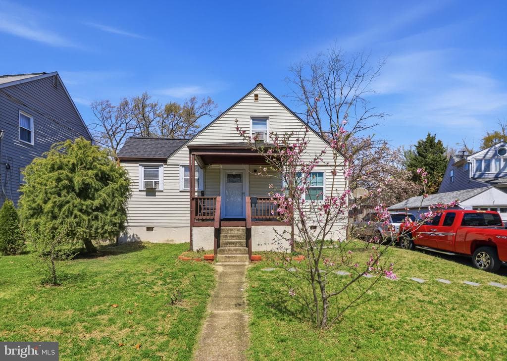 6404 Oliver Street photo 1