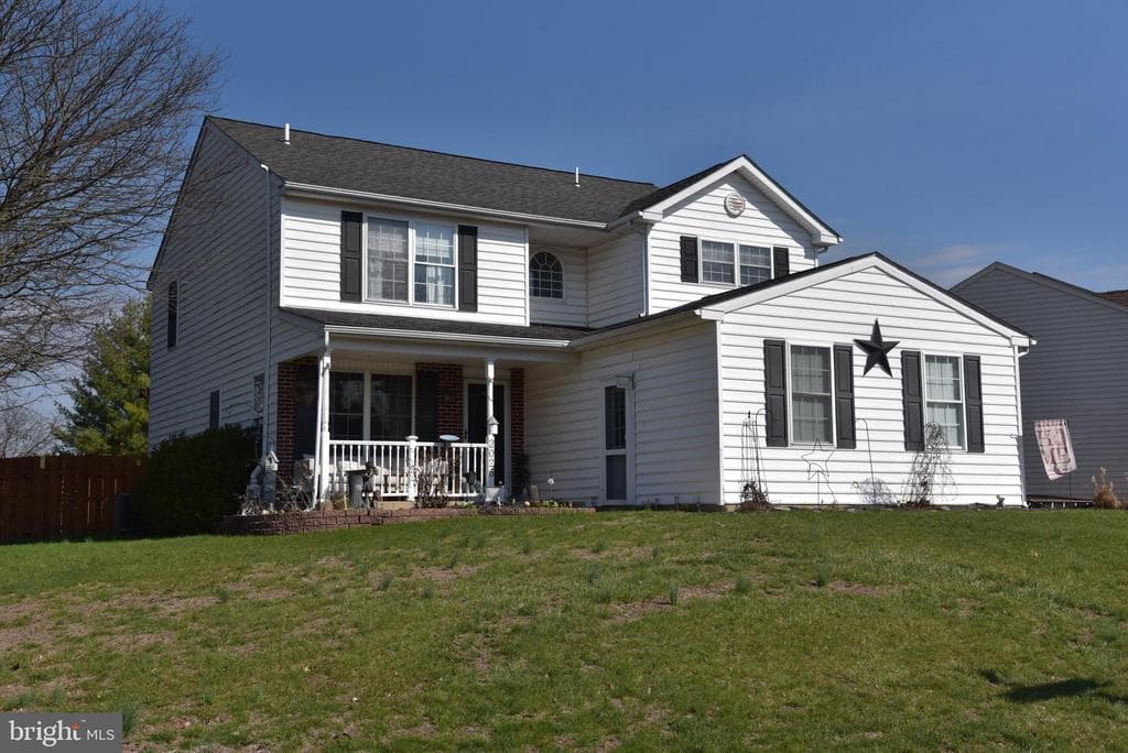 2026 Valley View Drive photo 1