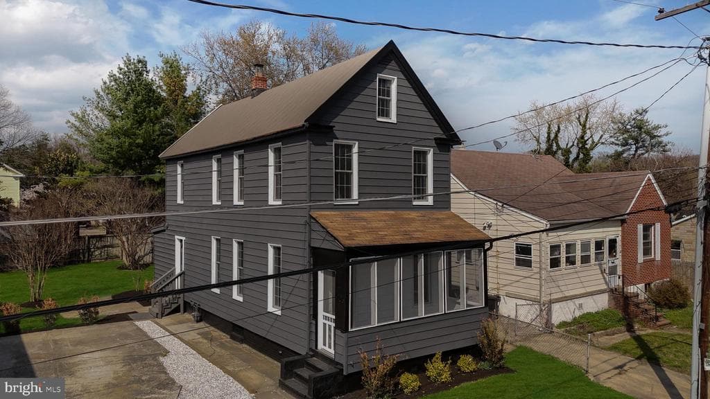 106 4th Avenue photo 1