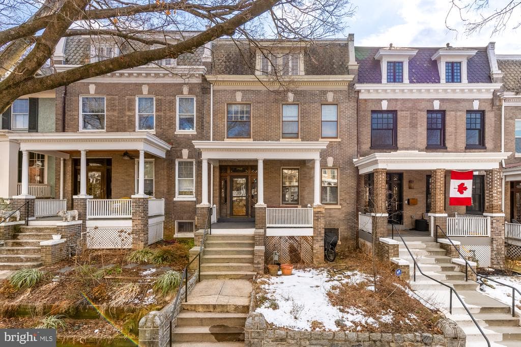 1866 Monroe Street NW photo 1