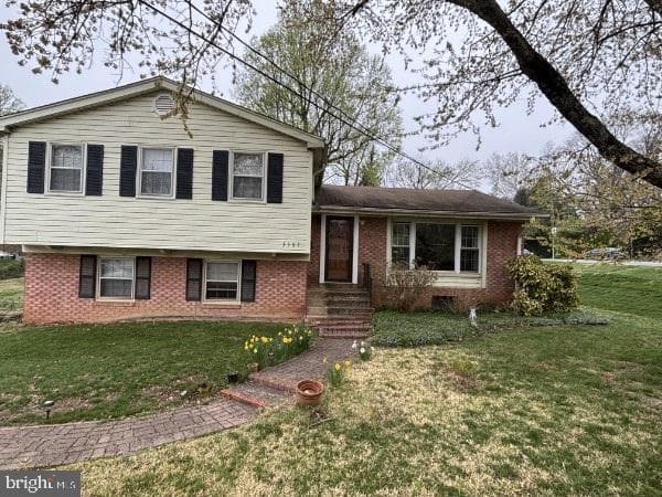 3501 Queen Anne Drive photo 1