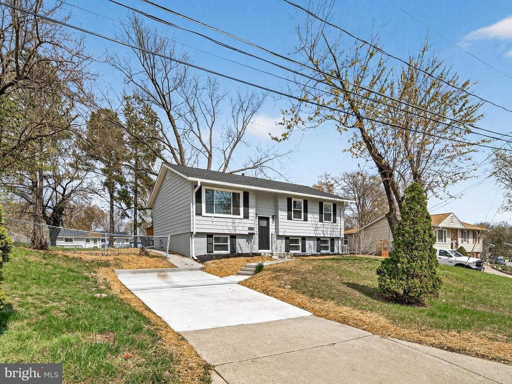 8608 Girard Street photo 1