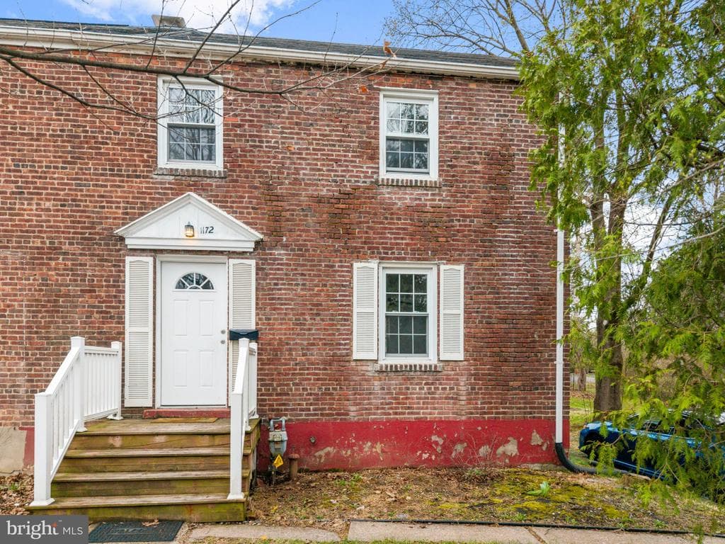 1172 S Atherton Street photo 1