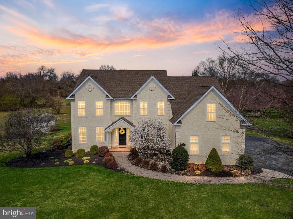 26 Woodside Farm Drive photo 1