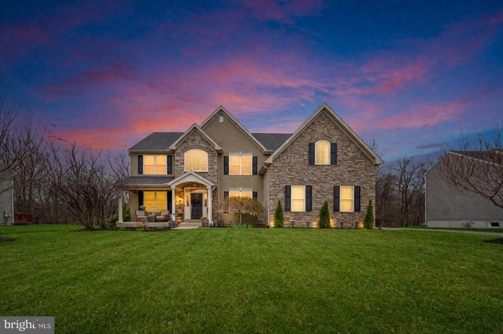 115 Woods Edge Drive photo 1