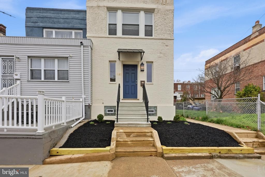 7121 Guyer Avenue photo 1