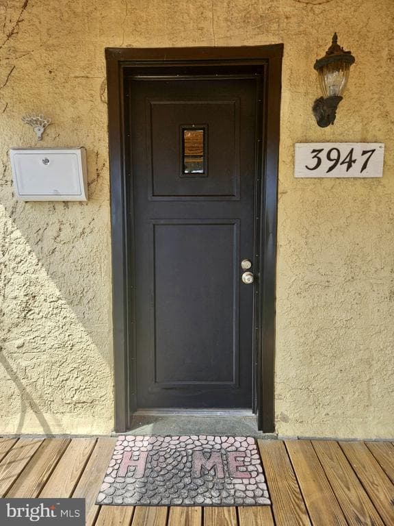 3947 Mary Street photo 1
