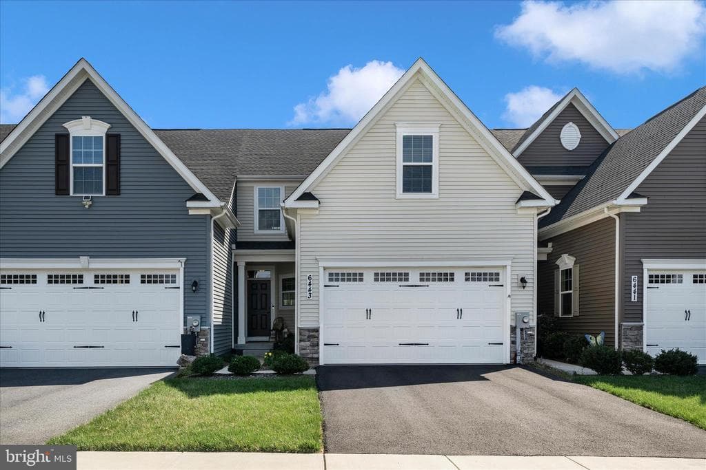 6443 Autumn Olive Drive photo 1