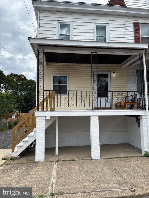 133 N Locust Street photo 1