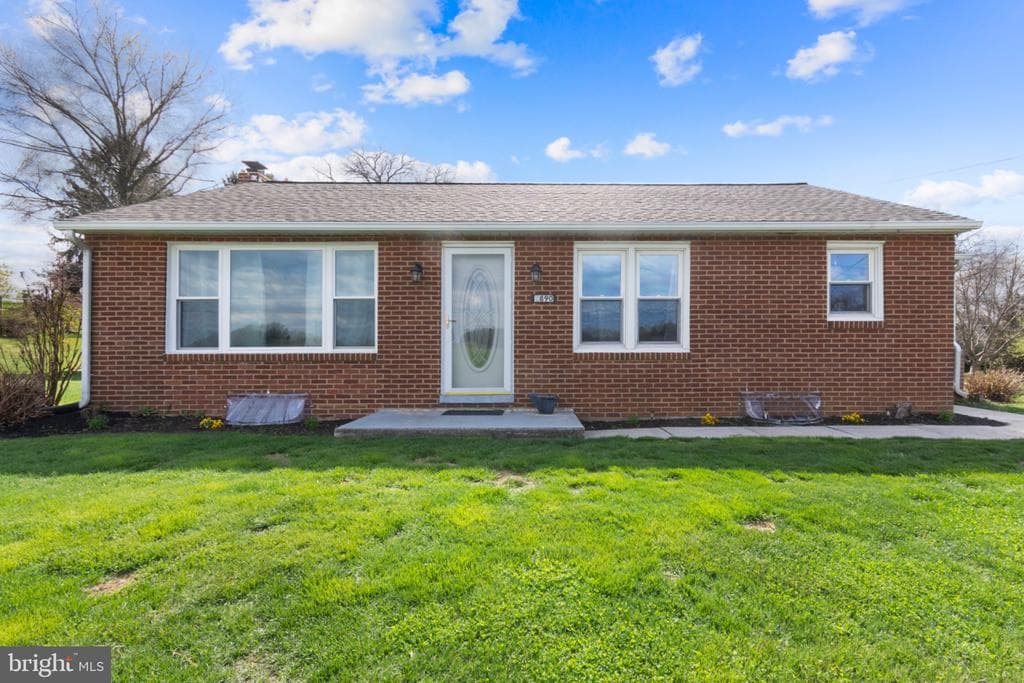 2890 Jefferson Road photo 1
