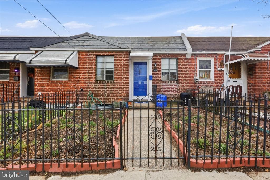 1813 S Etting Street photo 1