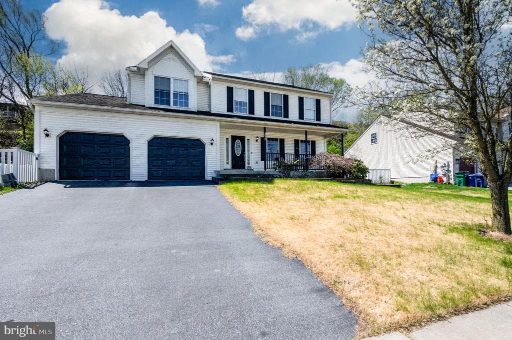 4870 Dunham Drive photo 1