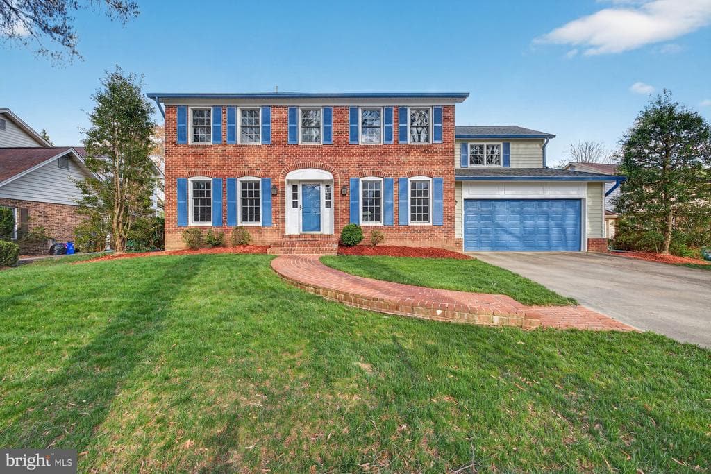 14 Fairwood Court photo 1