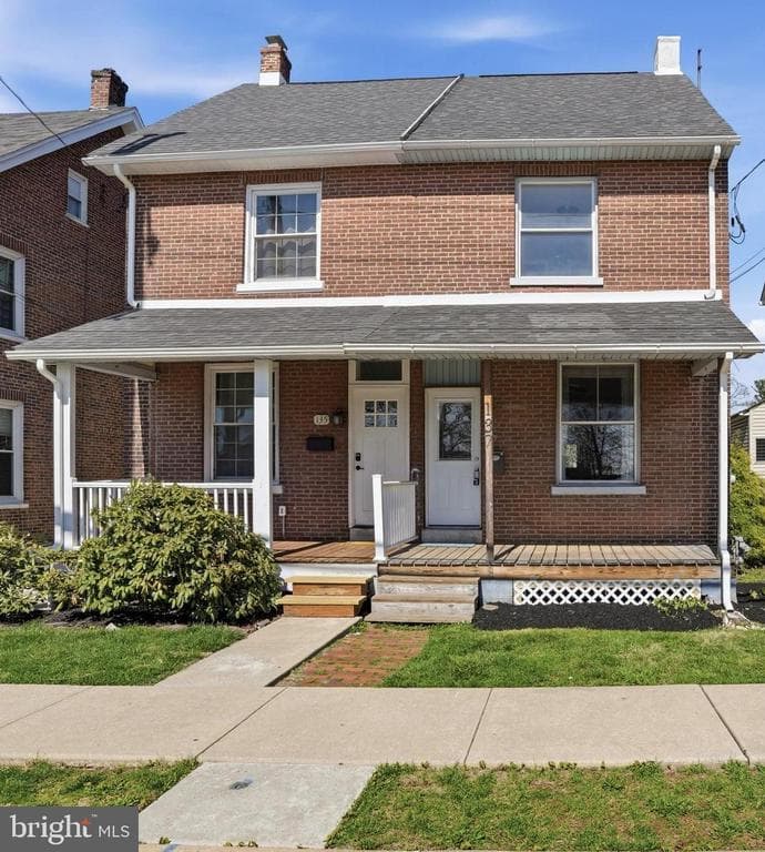 137 Penn Street photo 1