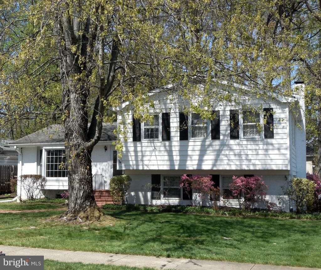 9906 Colony Road photo 1