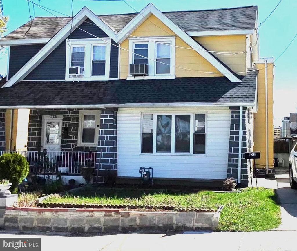 105 N Fairview Avenue photo 1