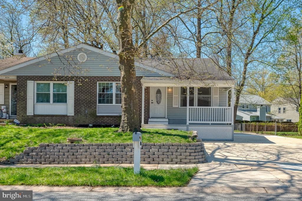 406 Laburnum Road photo 1