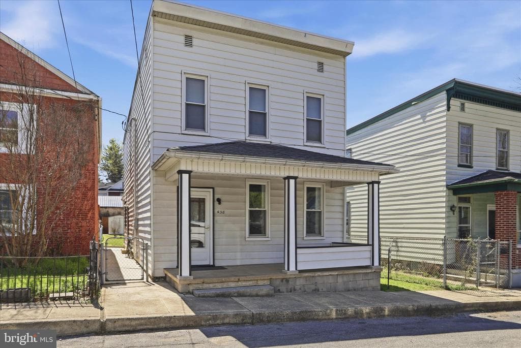 438 Chestnut Street photo 1