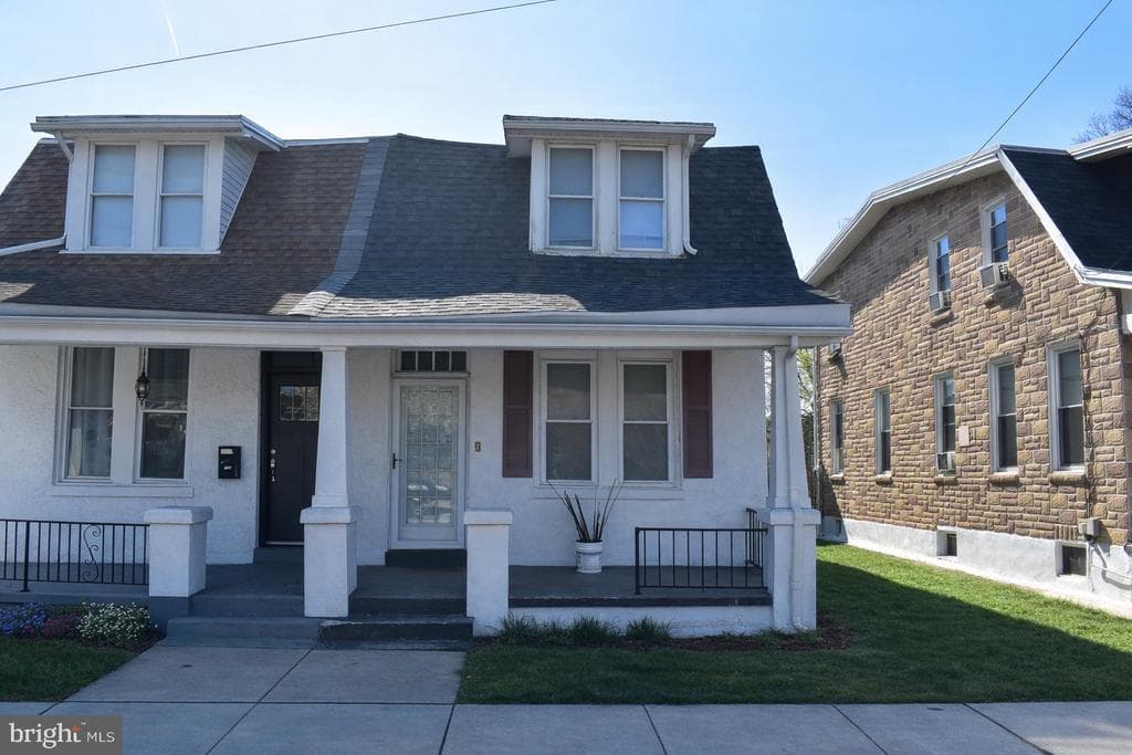 752 Mckenzie Street photo 1